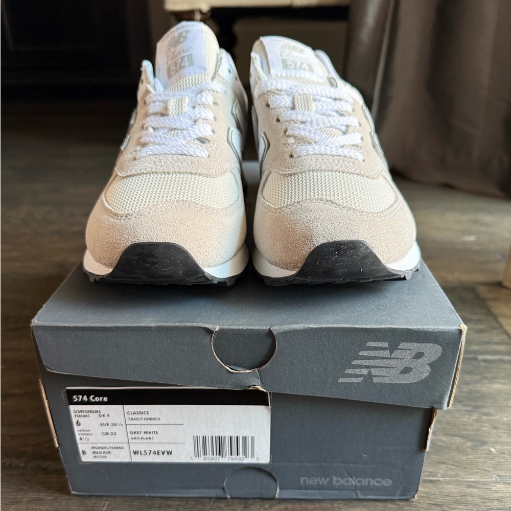 New Balance 574 Classic Core - Gray White
